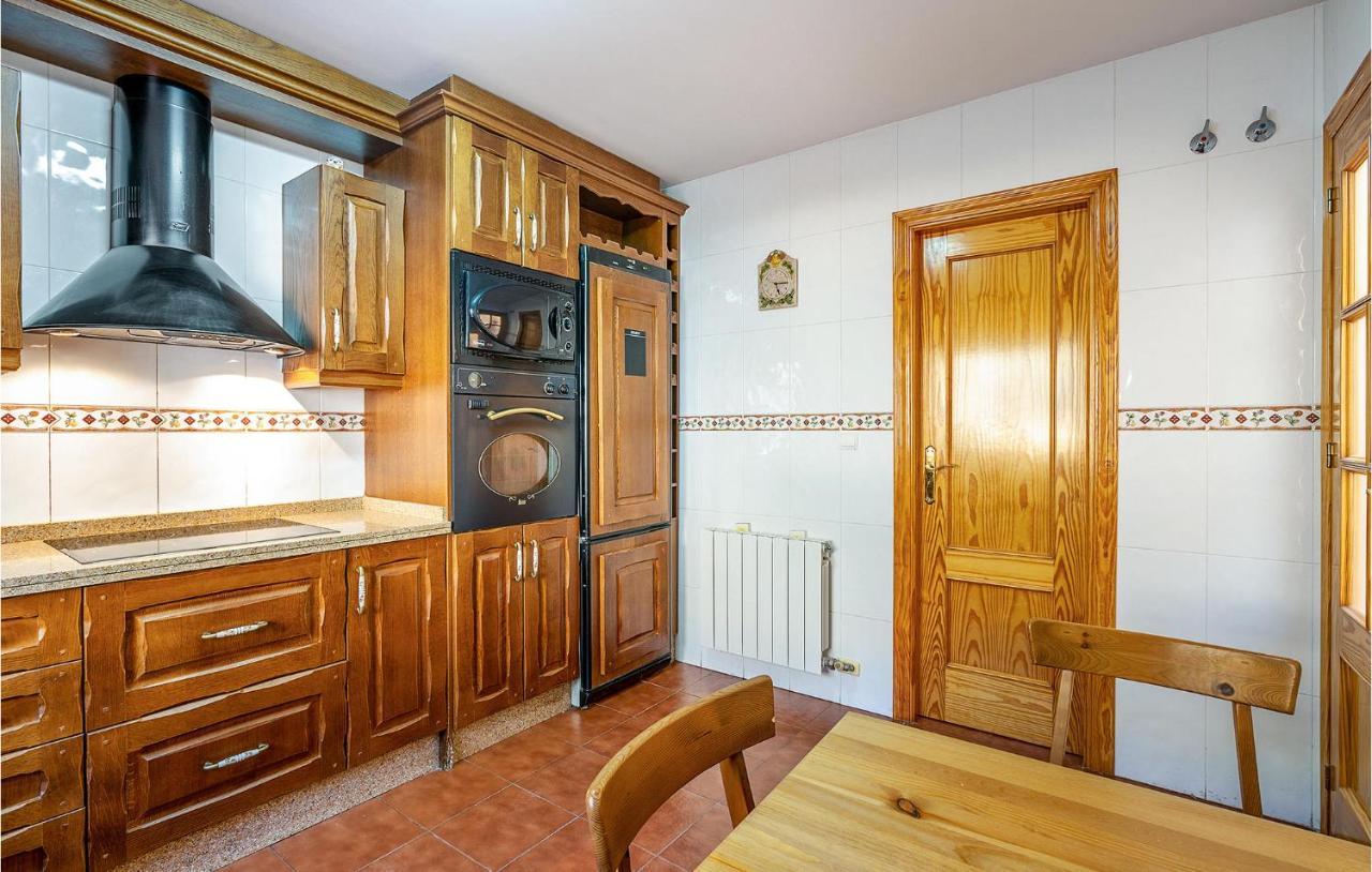 3 Bedroom Stunning Home In Cenes De La Vega Exterior foto