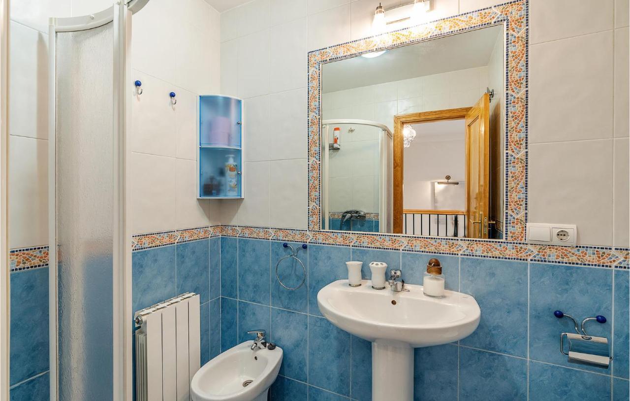 3 Bedroom Stunning Home In Cenes De La Vega Exterior foto